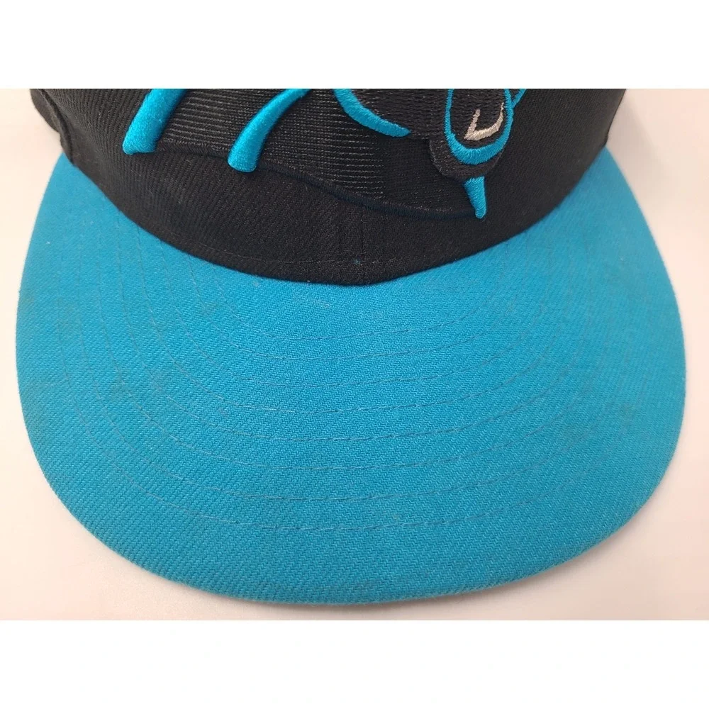 Carolina Panthers Luke Kuechly #59 New Era 59Fifty Fitted 6 3/4 Hat‎ Cap Black